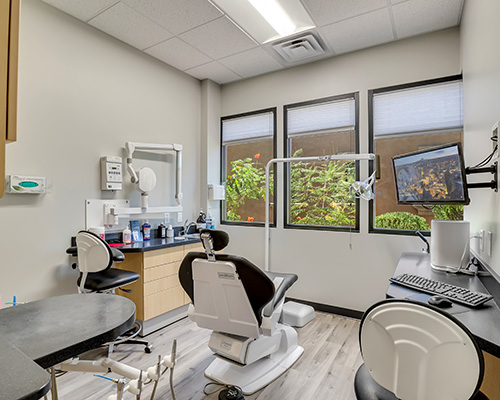 Swan Dental Office inside laboratory image